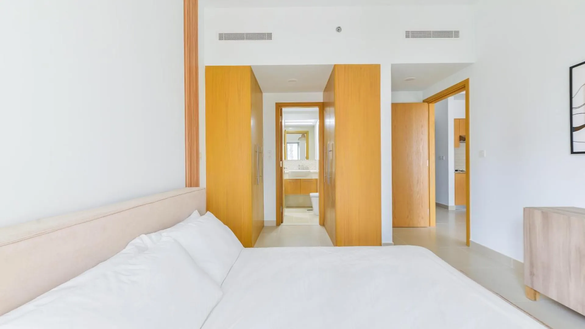 Elegant 1Br Apartment At Bellevue Residence Dubai